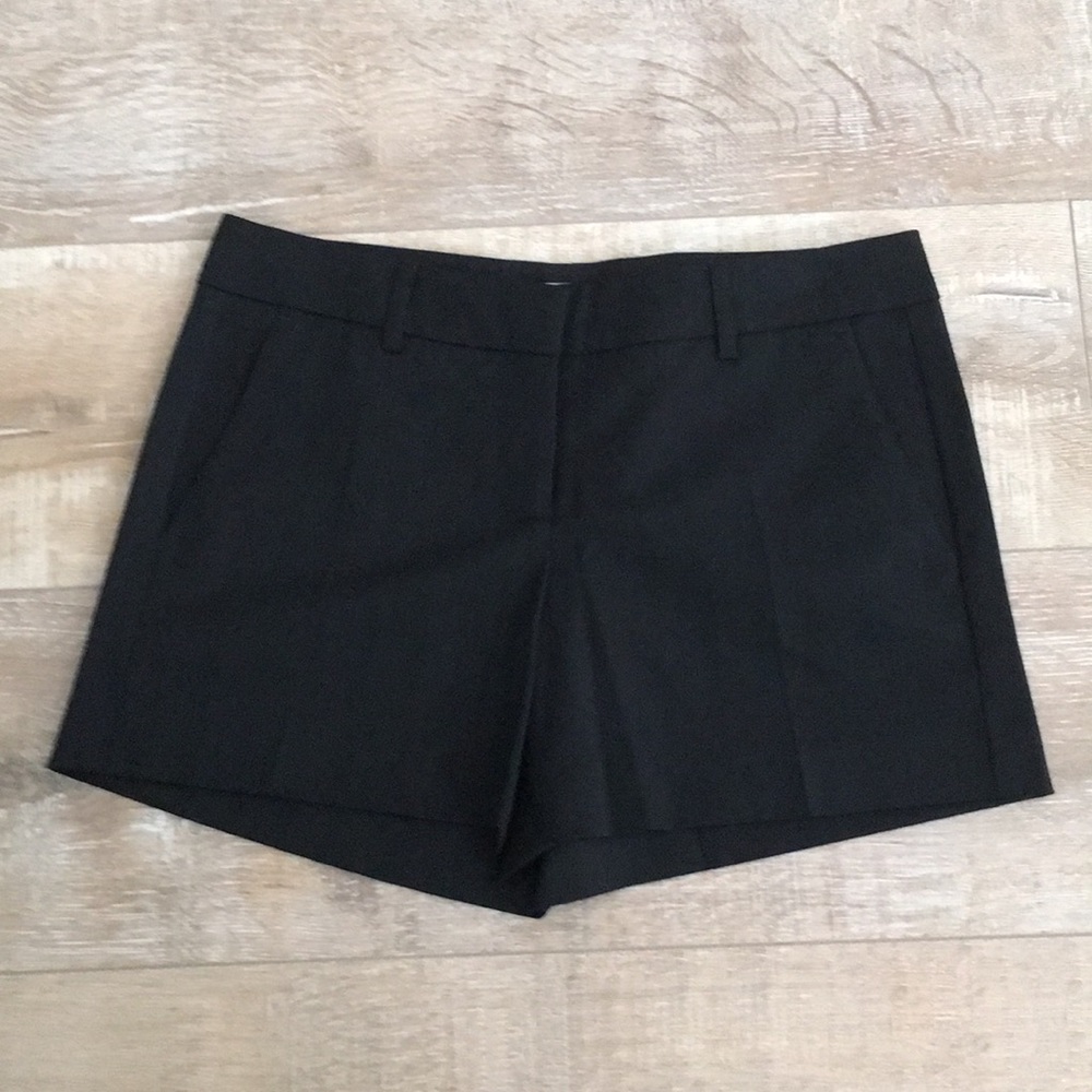 NWOT✨ Symmetry shorts